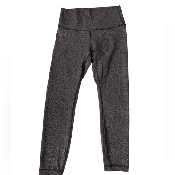 lululemon athletica Pants - Lululemon Wunder Under Hi-rise 25” size 8
Disperse Dusky Lavender Black